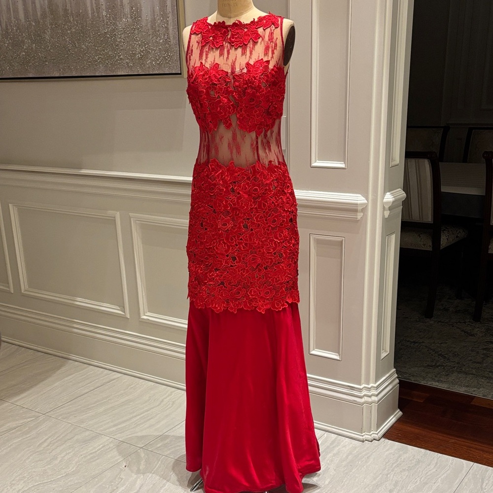 Elegant  custom made Red Lace Evening Gown
